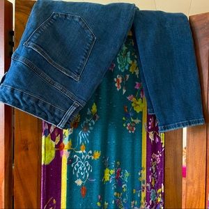 Universal Thread *Fair Trade Certified* Skinny High Rise Jeans - Size 6R